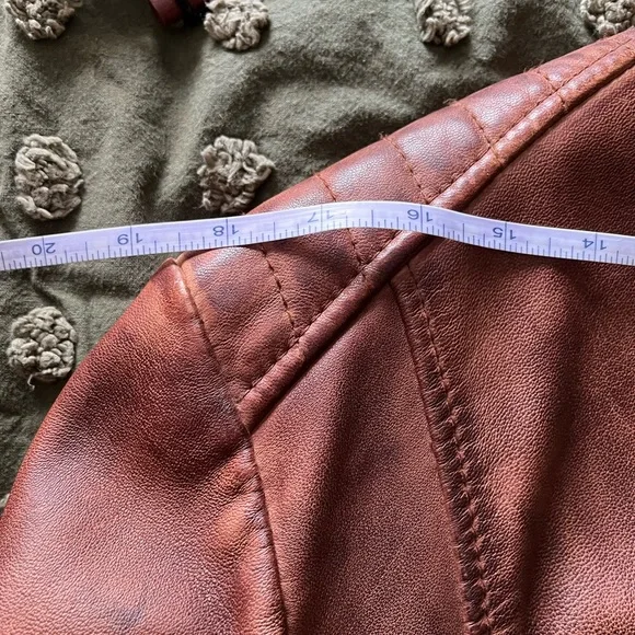 Men's Distressed Leather Jacket - Picture 11 of 13